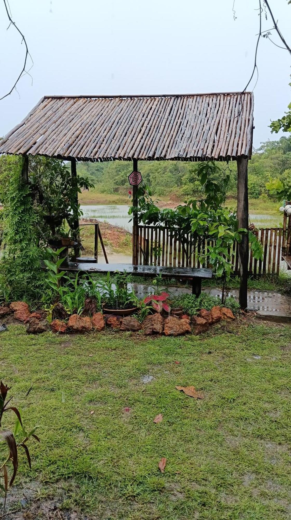 Eco Hostel Lunar ซูรี ภายนอก รูปภาพ